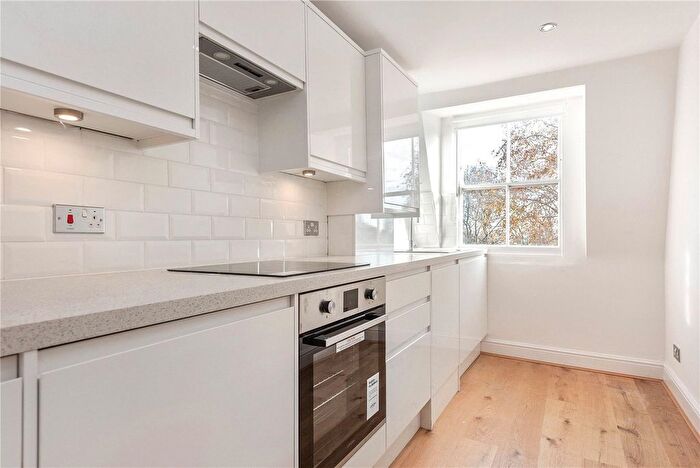 2 Bedroom Flat To Rent In Upper Street, London, N1