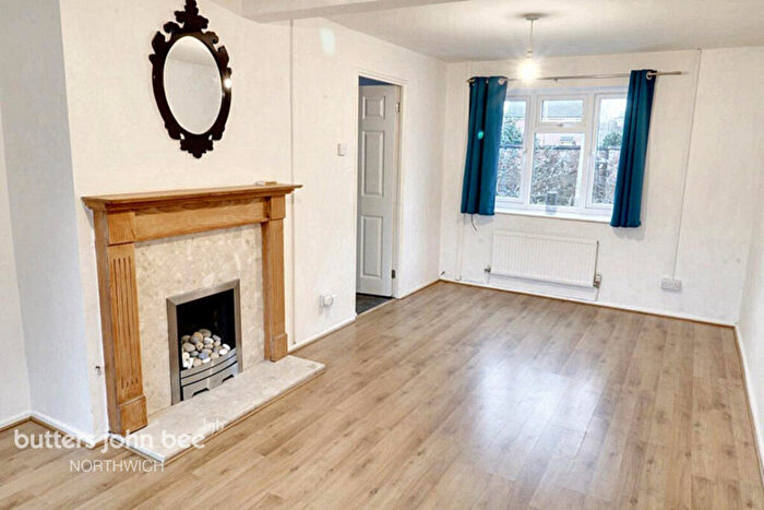 2 Bedroom Semi-Detached House For Sale In London Road, Northwich, CW9