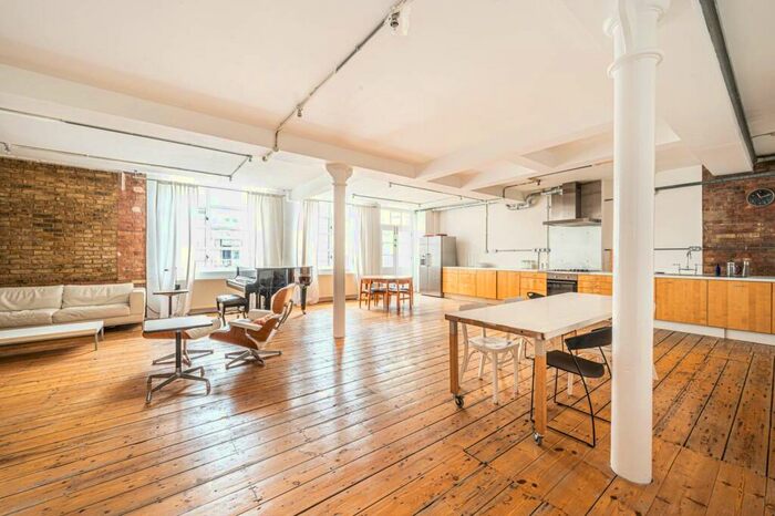 2 Bedroom Flat To Rent In Underwood Street, Islington, London, N1