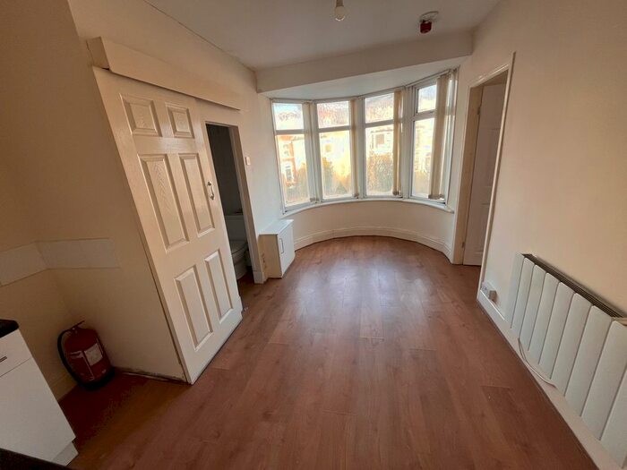 Studio To Rent In Bloomfield Road, Blackpool, FY1