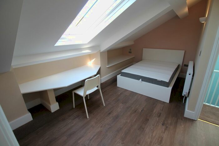 1 Bedroom Terraced House To Rent In Jesmond Road West, Newcastle Upon Tyne NE2