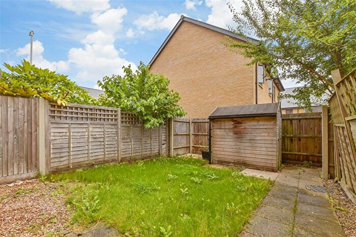 2 Bedroom Terraced House For Sale In Ellson Close, Ashford, Kent, TN24
