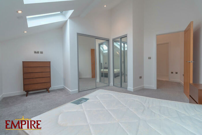 1 Bedroom Apartment To Rent In The Hallmark, B19