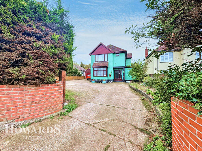 5 Bedroom Detached House For Sale In Lowestoft Road, Beccles, NR34