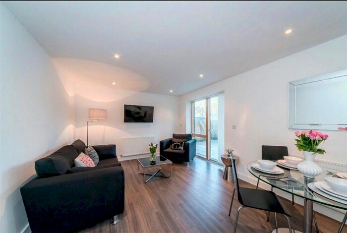 2 Bedroom Flat To Rent In Prospect House, Frean Street, London, SE16