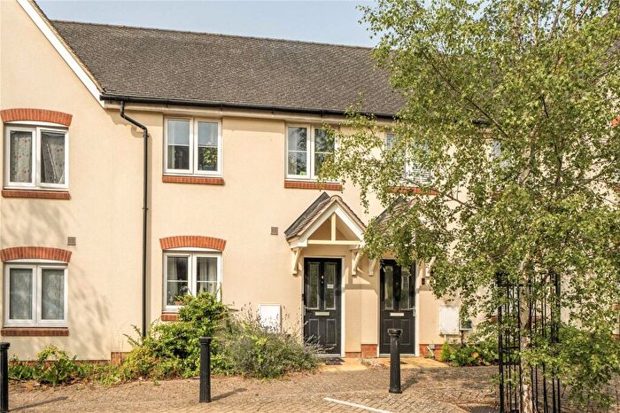 3 Bedroom Terraced House For Sale In Hanson Drive, Botley, West Oxford, OX2