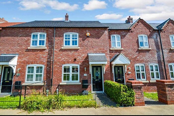 2 Bedroom Terraced House To Rent In Village Green Way, Kingswood, Hull, HU7