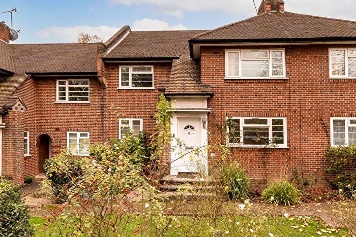 2 Bedroom Flat To Rent In Ashbourne Road, London, W5