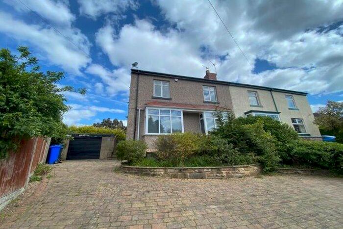 3 Bedroom Semi-Detached House To Rent In Bocking Lane, Sheffield, S8