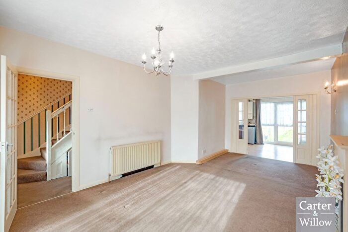 3 Bedroom Terraced House For Sale In Agnes Gardens, Dagenham, RM8
