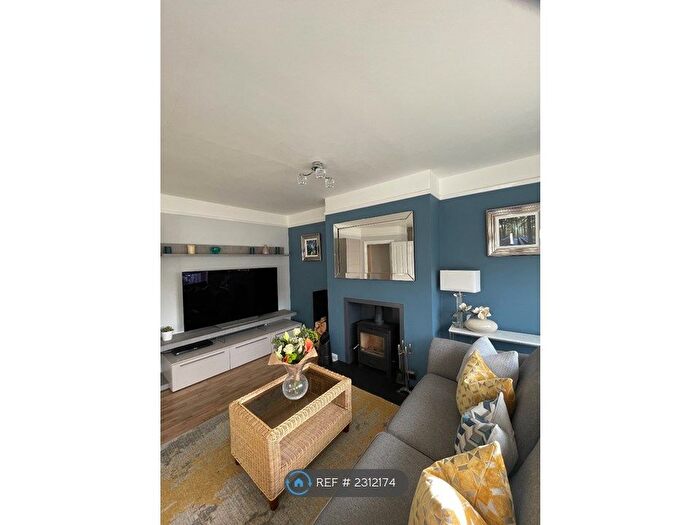 3 Bedroom Maisonette To Rent In Cheriton Road, Folkestone, CT19