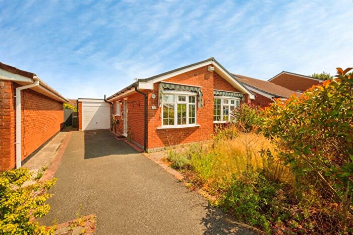 1 Bedroom Detached Bungalow For Sale In Hambledon Drive, Wirral, CH49
