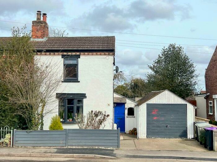 2 Bedroom Semi-Detached House For Sale In Holton Road, Tetney, DN36