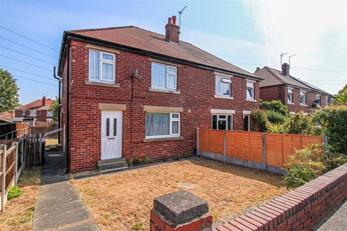 3 Bedroom Semi-Detached House For Sale In Andrew Crescent, Wakefield, WF1