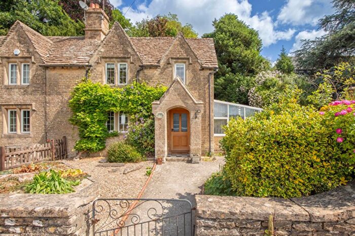 3 Bedroom Semi Detached House To Rent In Swindon Road, Malmesbury, SN16