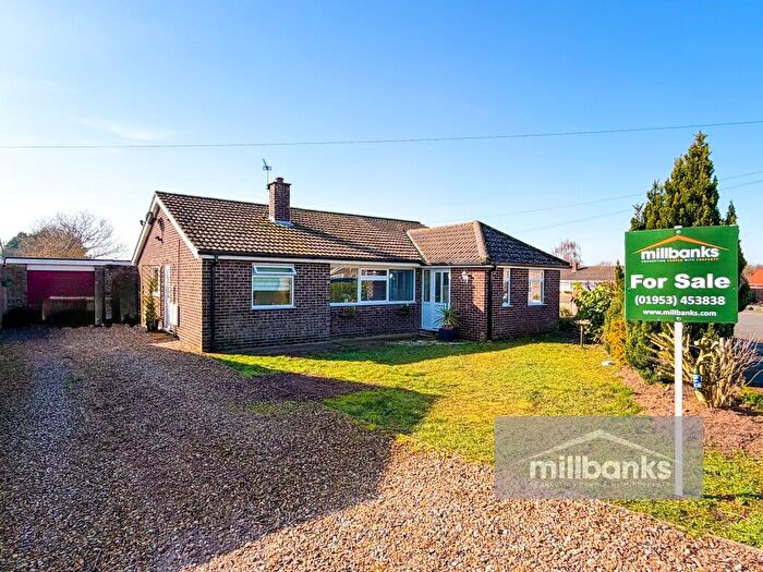 4 Bedroom Detached Bungalow For Sale In Kerridges, East Harling, NR16