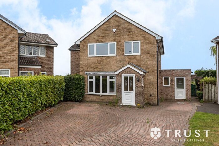 4 Bedroom Detached House For Sale In Moor View, Mirfield, WF14