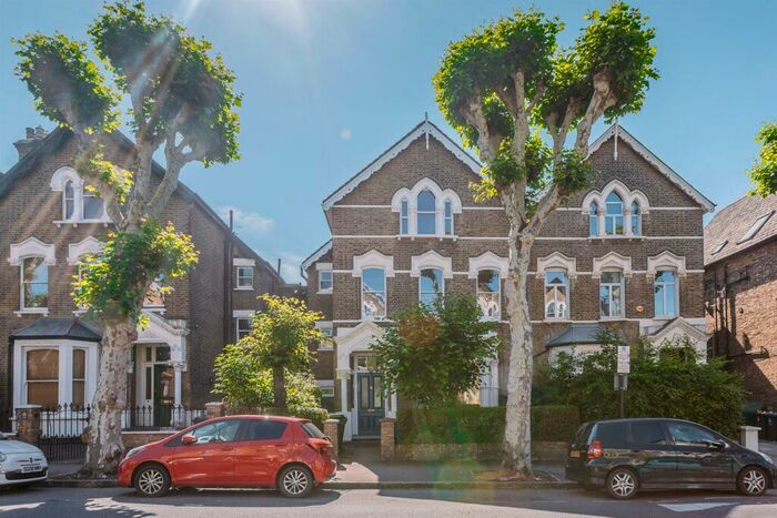 1 Bedroom Flat To Rent In Upper Tollington Park, Finsbury Park, N4