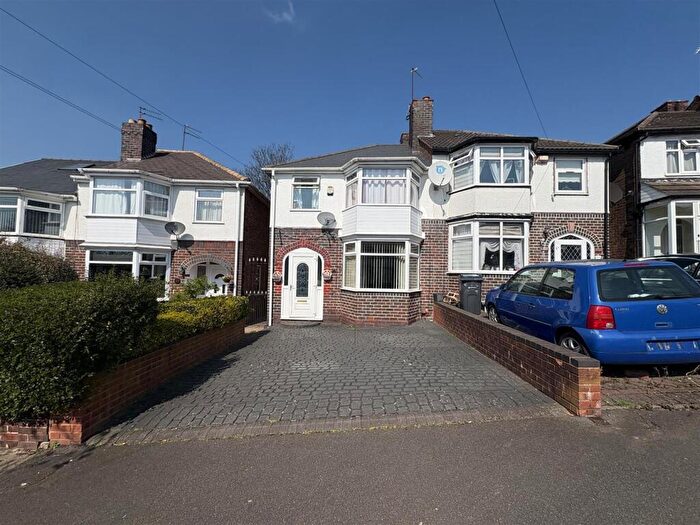 3 Bedroom Semi-Detached House For Sale In Farrington Road, Birmingham, B23