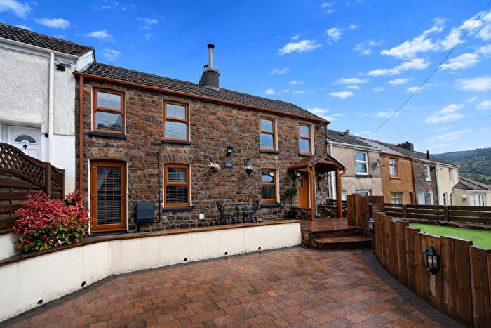 2 Bedroom Cottage For Sale In Mill Street, Aberdare, CF44