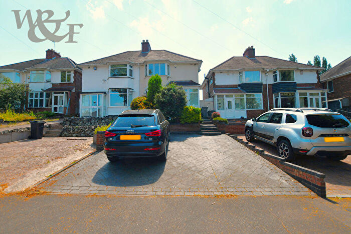 3 Bedroom Semi-Detached House For Sale In Knightwick Crescent, Birmingham, B23