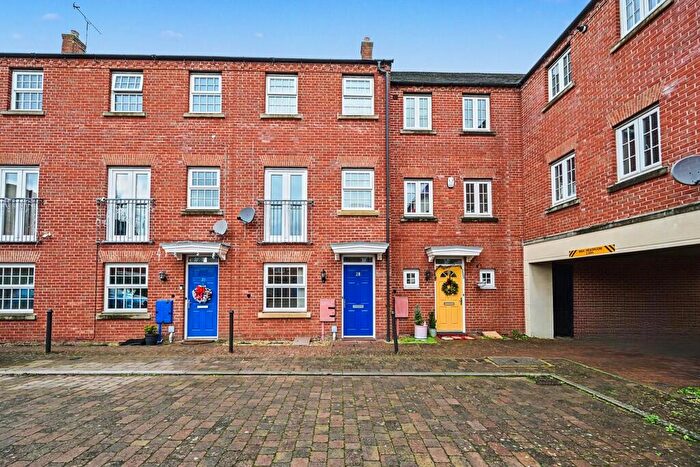 4 Bedroom Terraced House To Rent In Avocet Close, Coton Meadows, Rugby, CV23