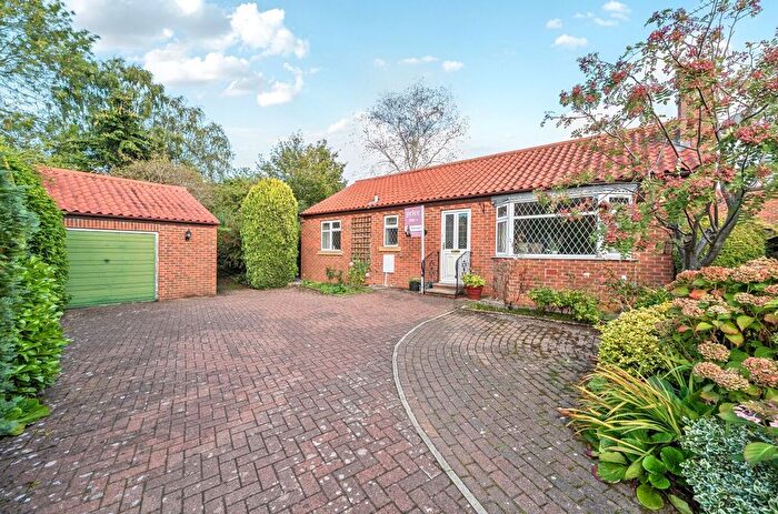 2 Bedroom Bungalow For Sale In Pollard Close, Huntington, York, YO32