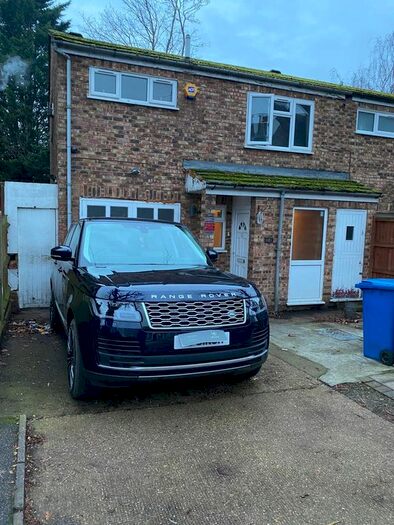 4 Bedroom Semi-Detached House To Rent In Melbourne Grove, East Dulwich SE22