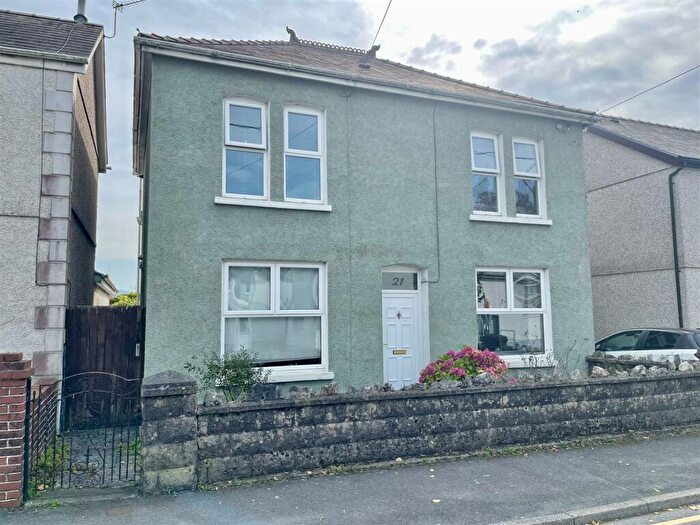 4 Bedroom Detached House For Sale In Margaret Street, Ammanford, SA18