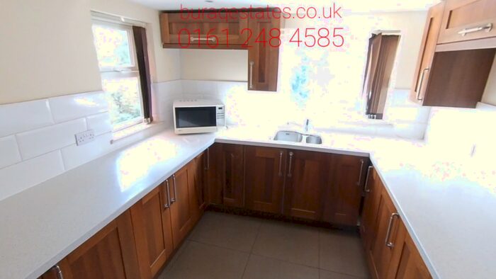 8 Bedroom Detached House To Rent In Mauldeth Road, Fallowfield, M14