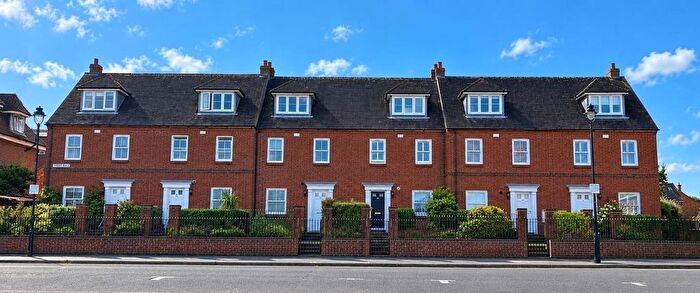 3 Bedroom Town House For Sale In Meadow Lane, Hamble, Southampton, SO31