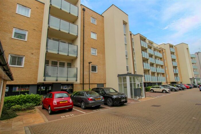 2 Bedroom Flat To Rent In Walsham Court, Perkins Gardens, Ickenham, UB10