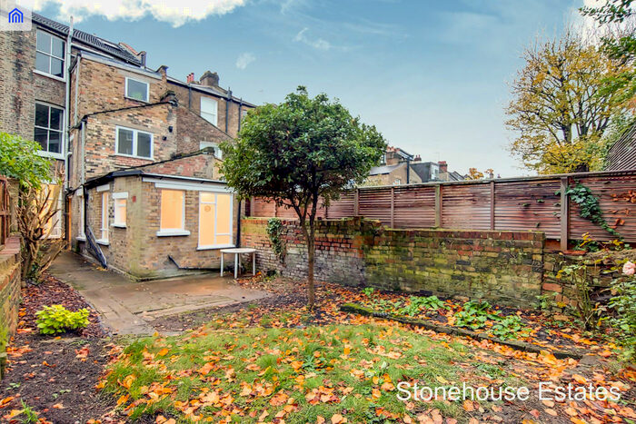 2 Bedroom Apartment To Rent In Chetwynd Road, London, NW5