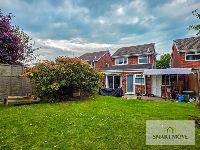 3 Bedroom Link Detached House For Sale In Glen Park Drive, Hesketh Bank, Preston, PR4