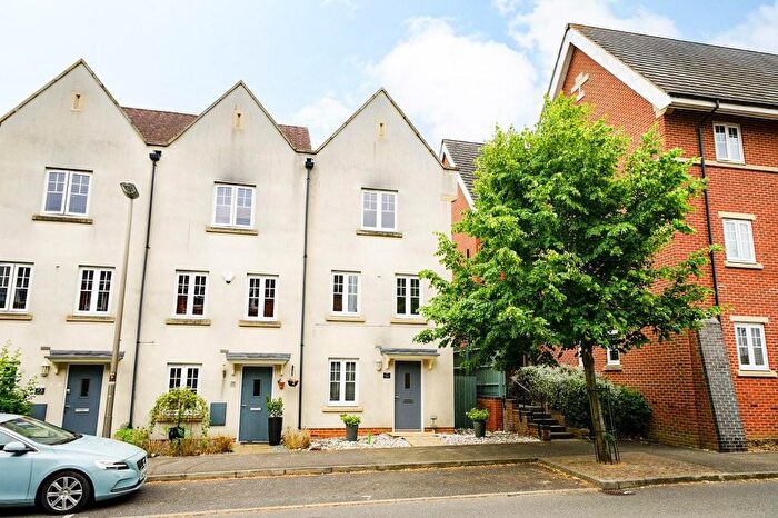 4 Bedroom House To Rent In Helena Avenue, Newton Leys, MK3
