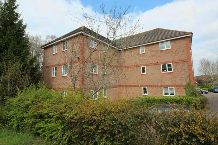1 Bedroom Flat To Rent In Fenchurch Road, Maidenbower, Crawley RH10