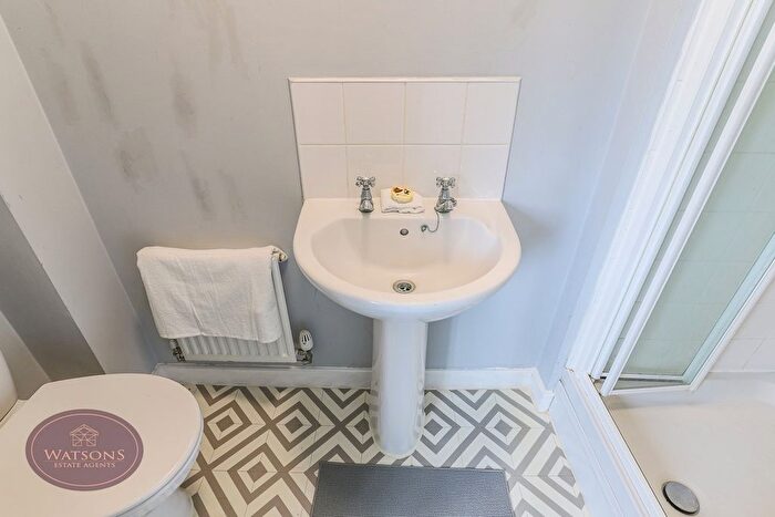 3 Bedroom Semi-Detached House For Sale In Tyrian Street, Giltbrook, Nottingham, NG16