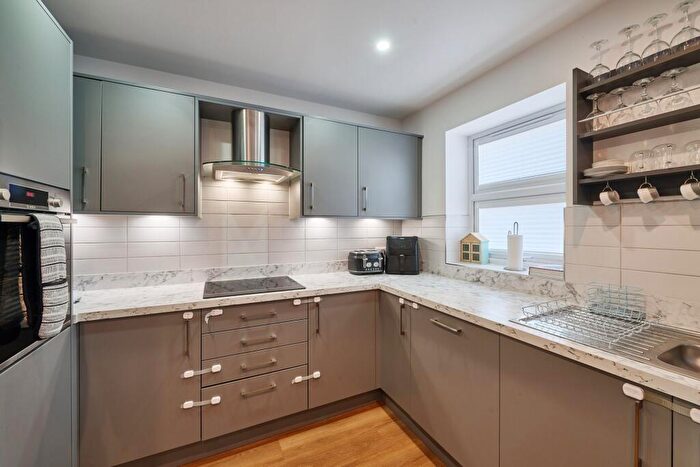 3 Bedroom Town House For Sale In Alexandra Mews, Chester, CH4