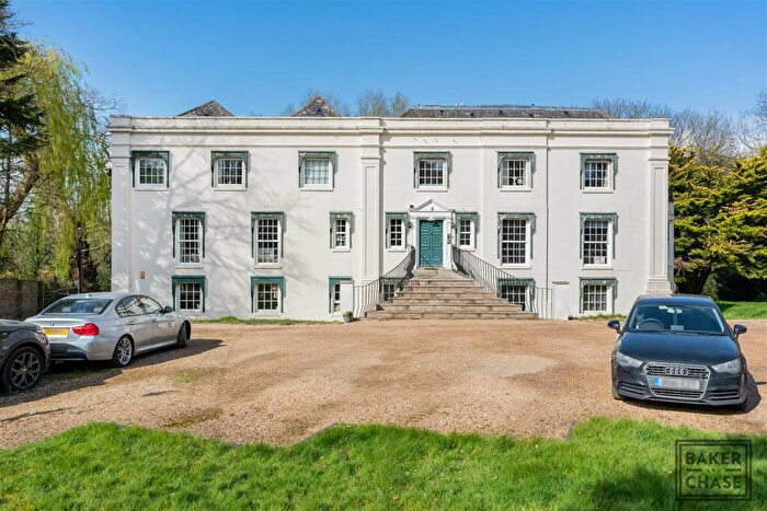 3 Bedroom Flat To Rent In Old Park Ride, Waltham Cross, EN7