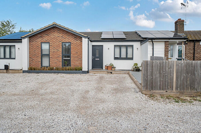 2 Bedroom Bungalow For Sale In The Maltings, Chackmore, Buckinghamshire, MK18