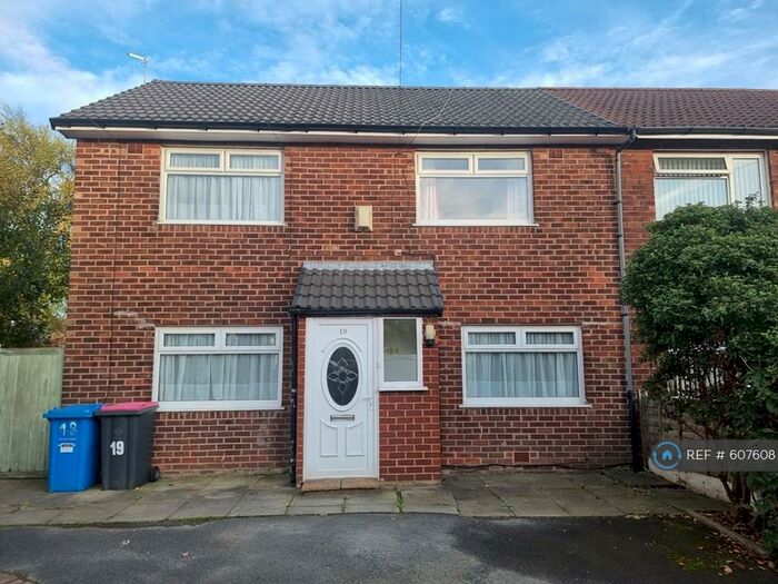 3 Bedroom Semi-Detached House To Rent In Kenyon Terrace, Little Hulton, Manchester, M38