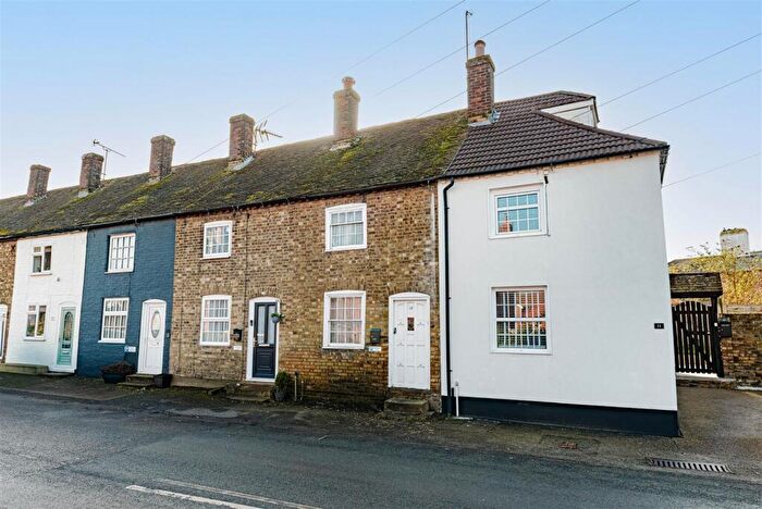 2 Bedroom Terraced House For Sale In Sandwich Road, Ash, Canterbury, CT3