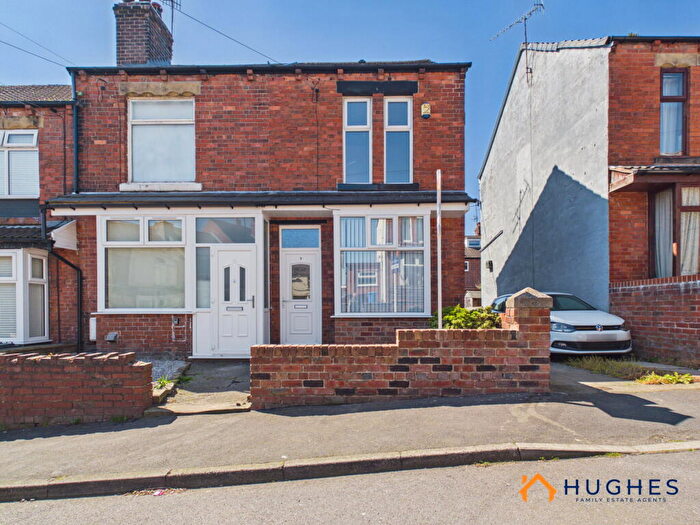 3 Bedroom End Of Terrace House For Sale In King Street, Chapeltown, Sheffield, S35