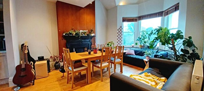 4 Bedroom Flat To Rent In Denton Road, N8