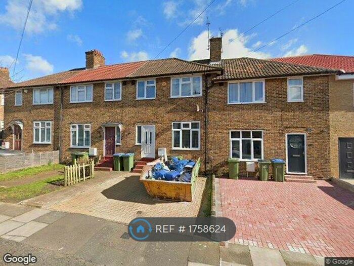 3 Bedroom Terraced House To Rent In Meerbrook Road, London, SE3