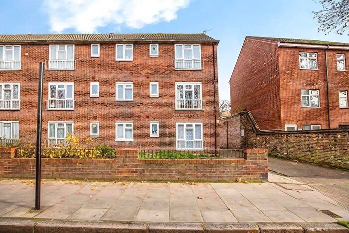 2 Bedroom Apartment To Rent In Balaam Street, London, E13