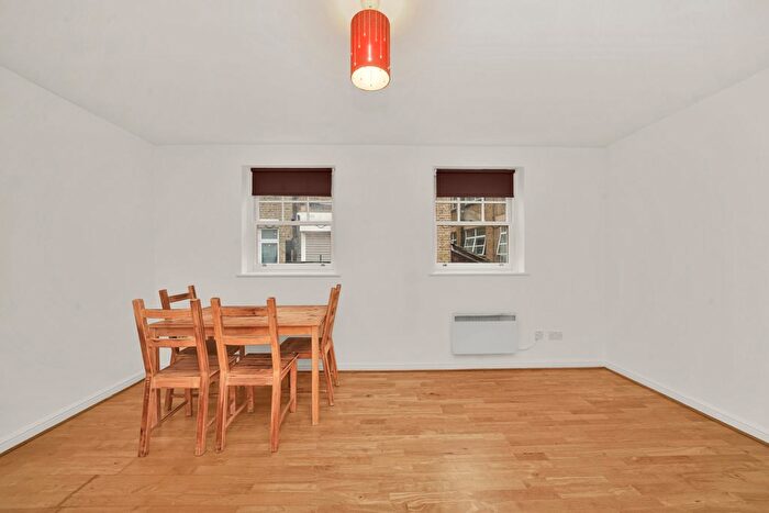 1 Bedroom Flat To Rent In Commercial Road, London, E1