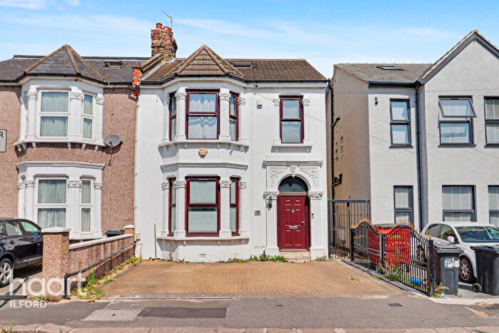 6 Bedroom Semi Detached House For Sale In Balfour Road, Ilford, IG1