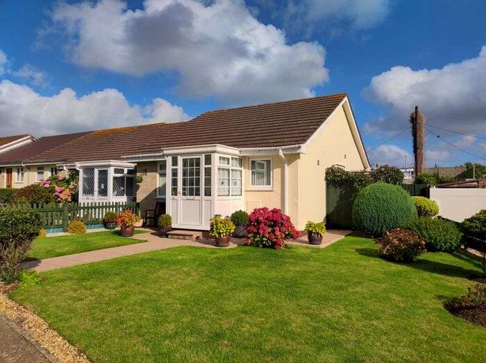2 Bedroom Property For Sale In Pentire Green, Crantock, TR8