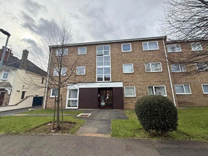 2 Bedroom Apartment To Rent In Amanda Court, Peterborough, PE3